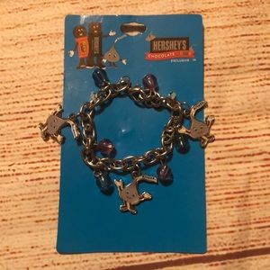 New - Hershey Chocolate World Exclusive - Kids Hershey Kisses Charm Bracelet